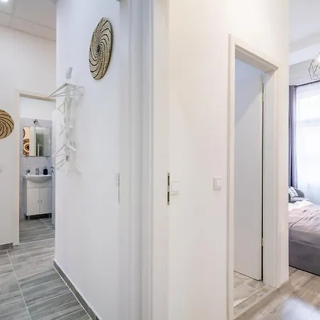 Extrem New * Budapest