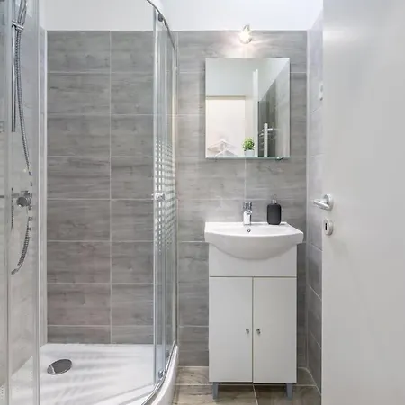 Apartament Extrem New *